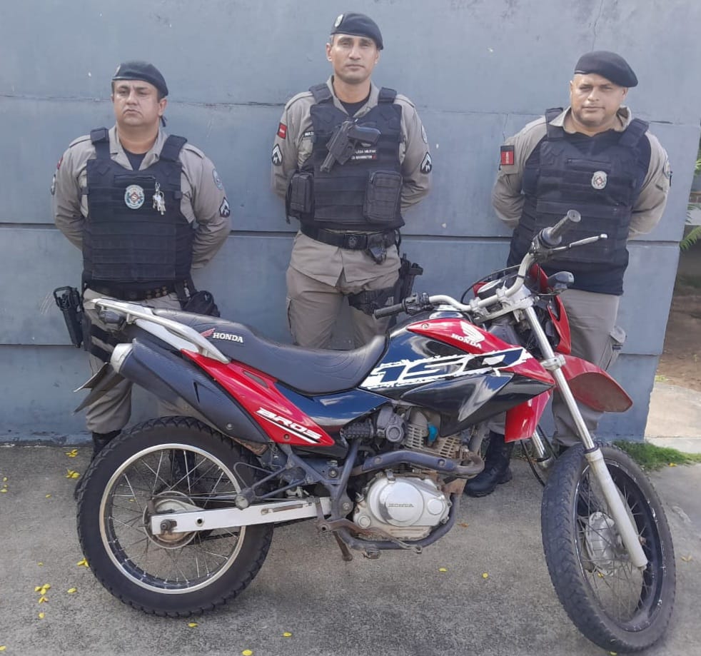Moto roubada em Pedro Régis é recuperada pela PM em Caiçara