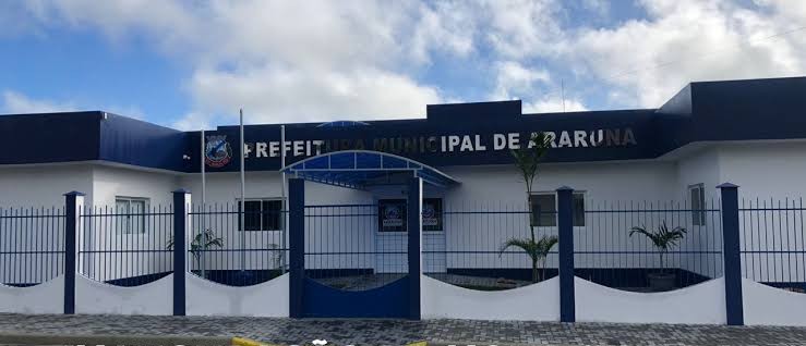 Justiça Eleitoral proíbe Prefeitura de Araruna de postar nas redes sociais promoção a políticos sob pena de multa
