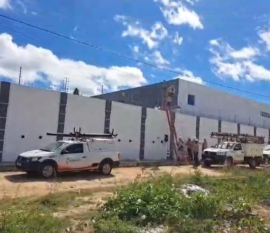 Cinco pessoas são presas suspeitas de furtar energia com ligações irregulares, na PB
