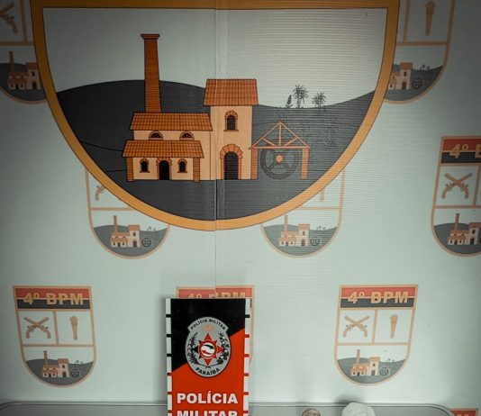 Polícia apreende drogas e prende suspeita de tráfico em Guarabira