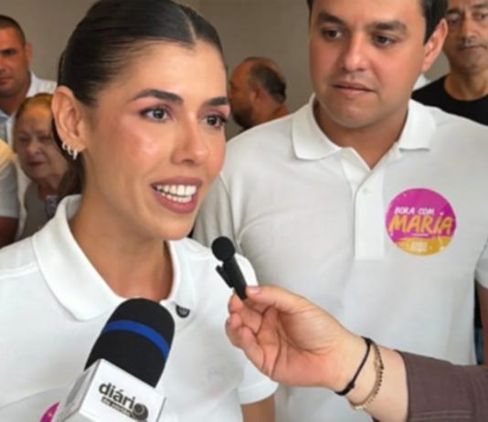 Prefeito de Solânea teria impedido Maria Porto de falar em ato político