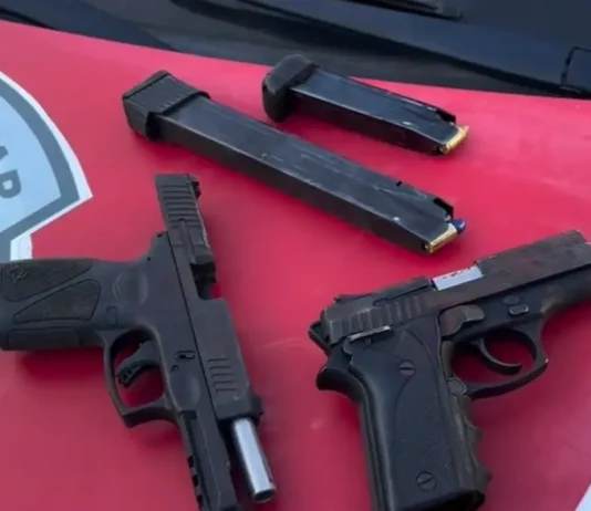 Armas são apreendidas e suspeito morre após troca de tiros com policiais