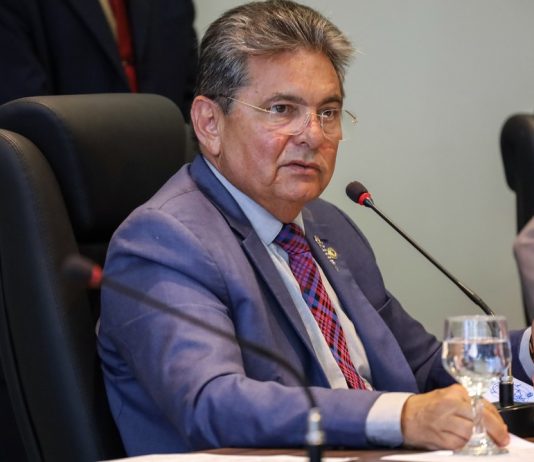 Casa de Adriano Galdino, presidente da ALPB, é alvo de assalto em Pocinhos