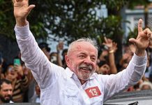 Em virada histórica, Lula derrota Flávio Bolsonaro e chega ao quarto mandato como presidente