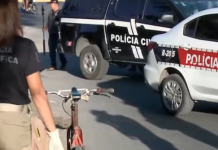 Ciclista morre após ser atropelado duas vezes por caminhão