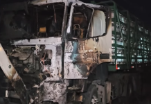 Cabine de caminhão que transportava botijões de gás pega fogo