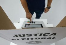 De desilusão com a política a viagens: abstenção nas eleições de 2026 é a maior desde 1998